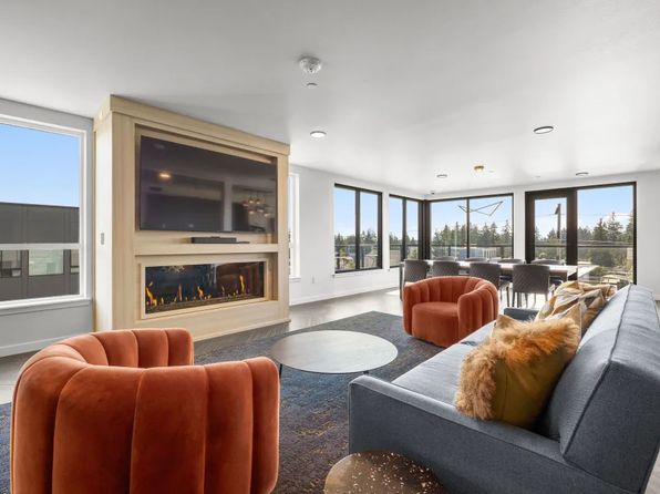 18004 Midvale Ave N #204