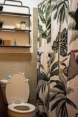 Rented by RENTBK LLC | media 21