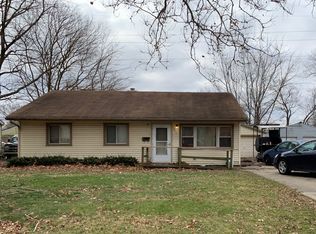 1711 Burnetta St, Champaign, IL 61821