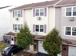 45 Larch St, Carteret, NJ 07008