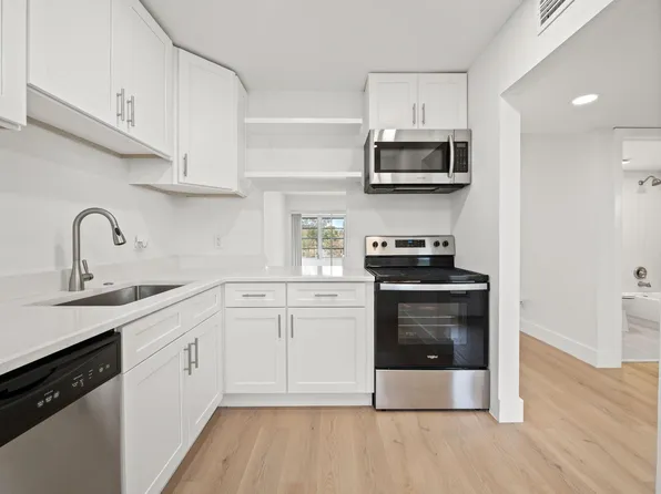 6000 NW 64th Avenue #303, Fort Lauderdale, FL 33319