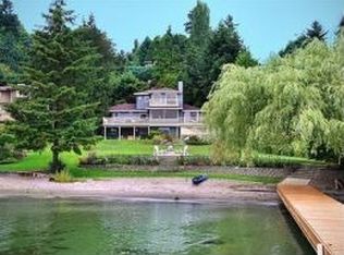 9831 SE 42nd Pl, Mercer Island, WA 98040