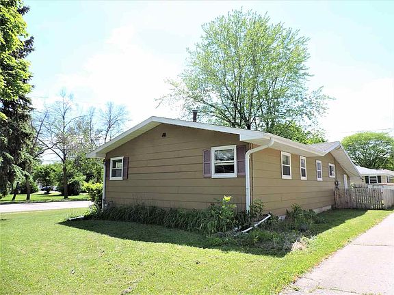 Newer roof per seller!