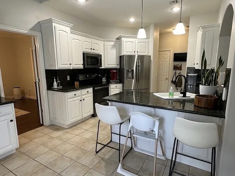 4300 W Braymore Dr — Photo 8