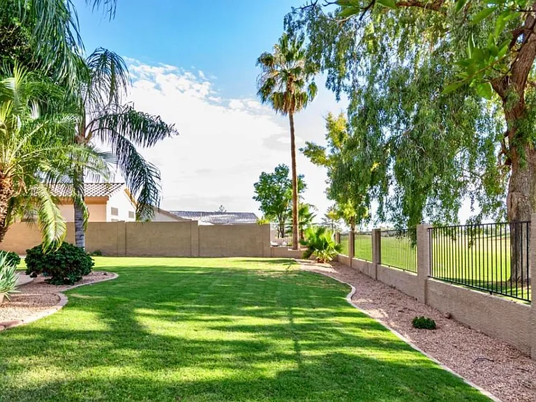 3530 S Meadows Dr — Photo 27