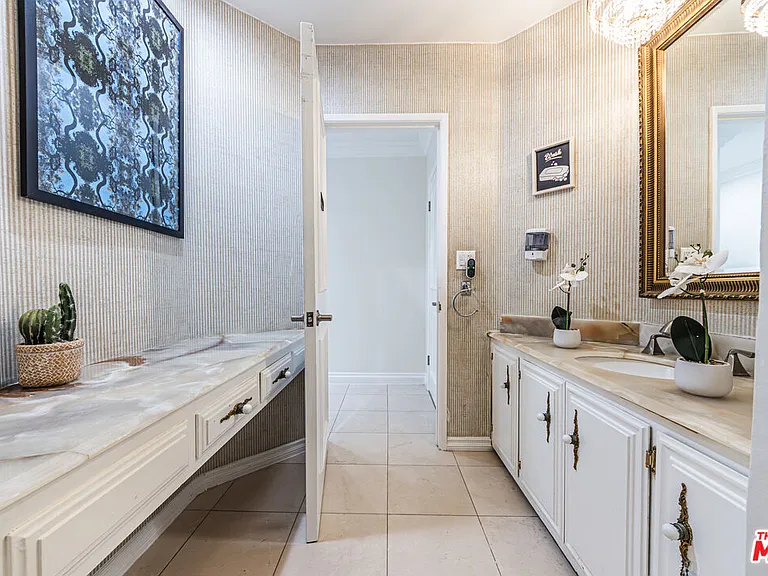 18022 Lake Encino Dr — Photo 11