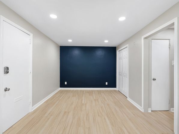 548 Ridge Ave Unit 3