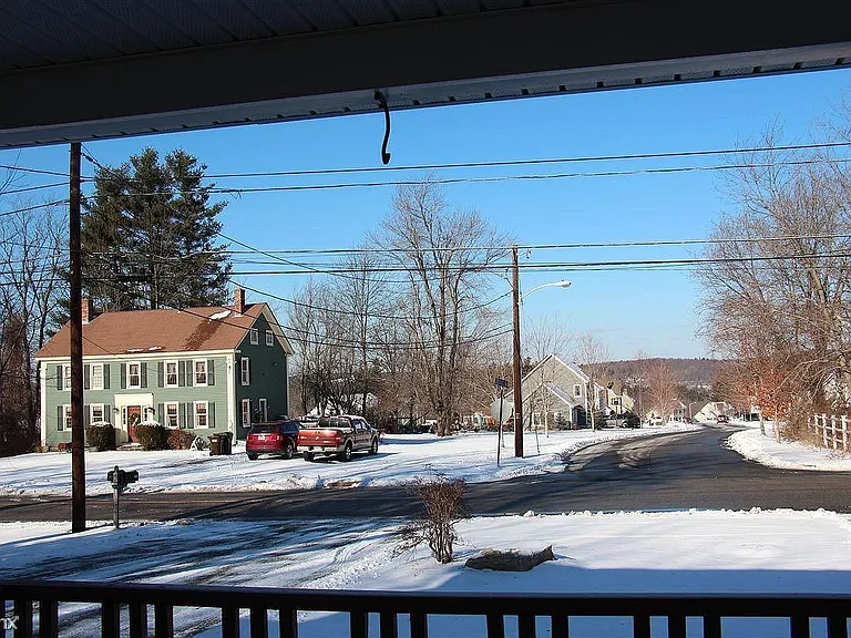 231 Prospect St #A — Photo 2