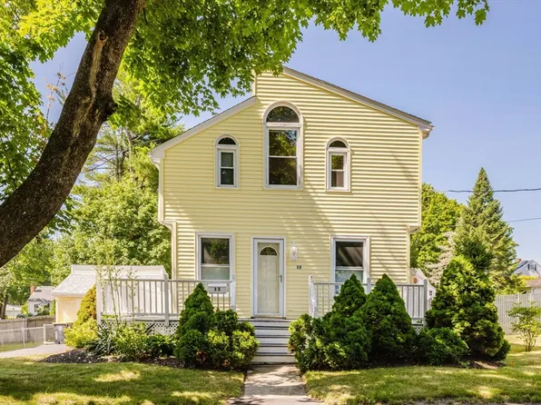 13 Wood St, Somerset, MA 02726