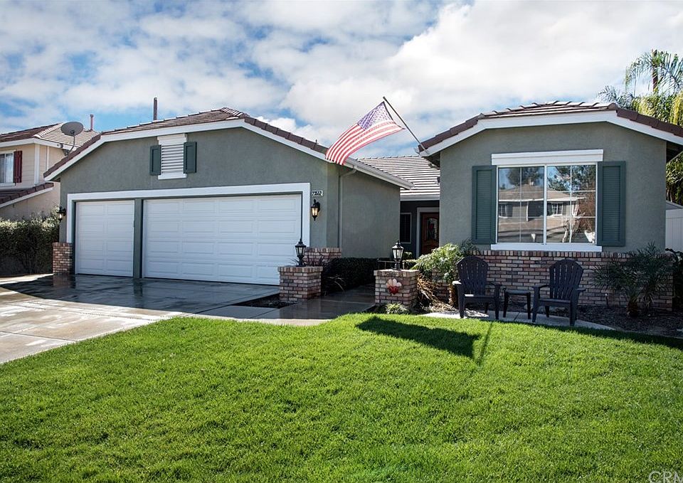 1st image of 23552 Mountain Breeze Dr