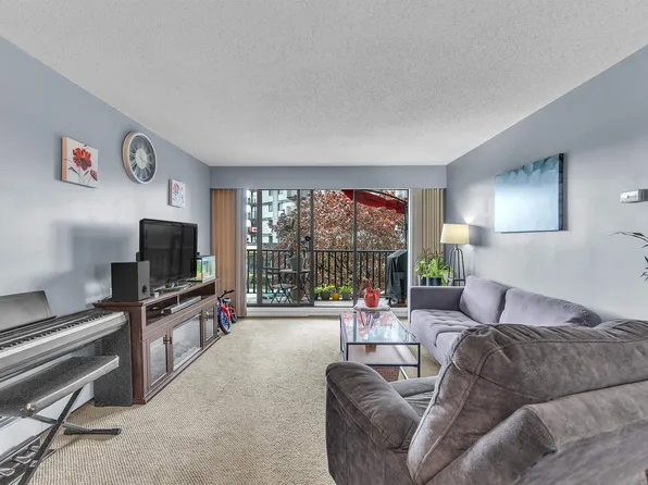 170 E 3rd St #107, North Vancouver, BC V7L 1E6