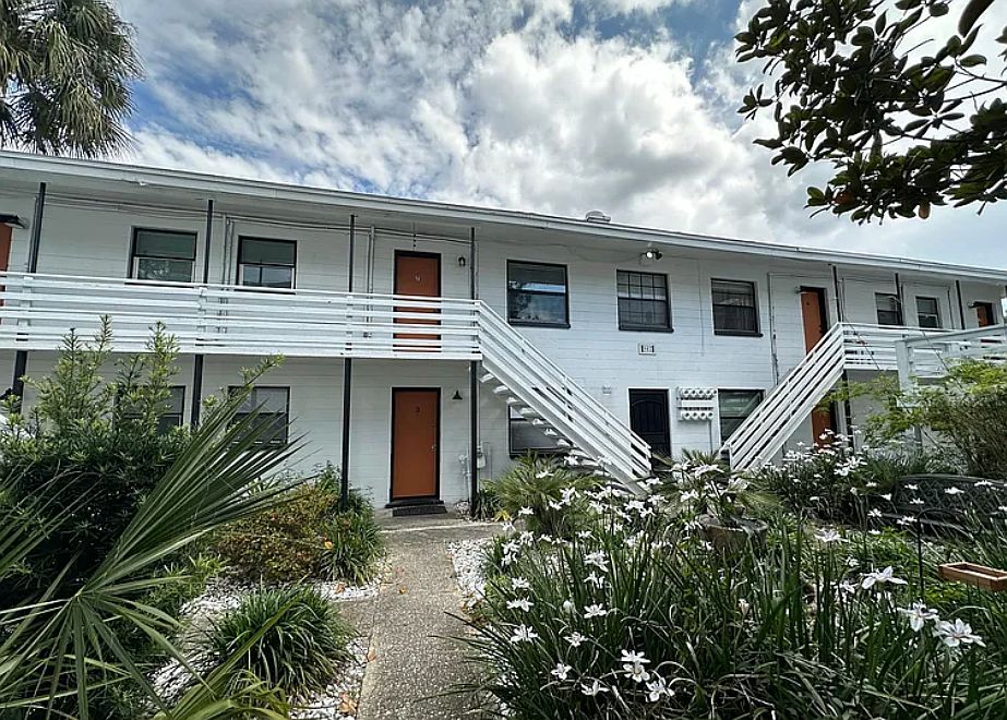 1st image of 902-916 SW 7th Ave #11541044