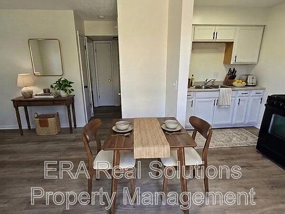 4th image of 1911 Denune Ave APT D