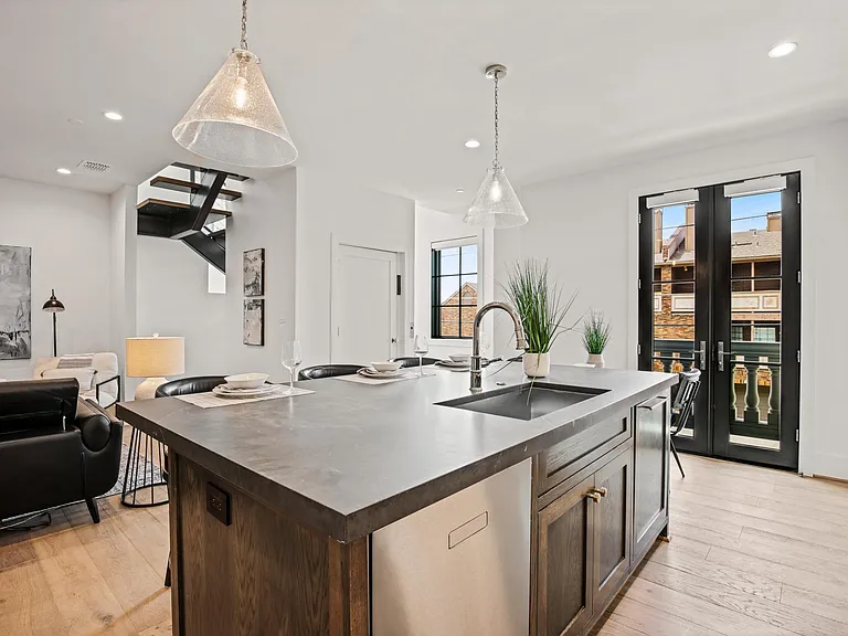 3428 Daniel Ave #3 — Photo 6