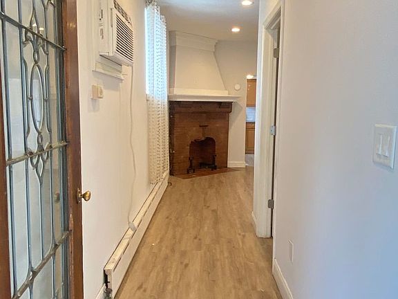 5th image of 129 S Cobbs Creek Pkwy #1