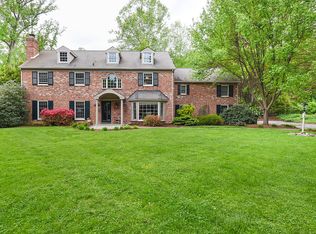 351 Echo Valley Ln, Newtown Square, PA 19073