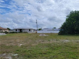1807 NE 17th Pl, Cape Coral, FL 33909