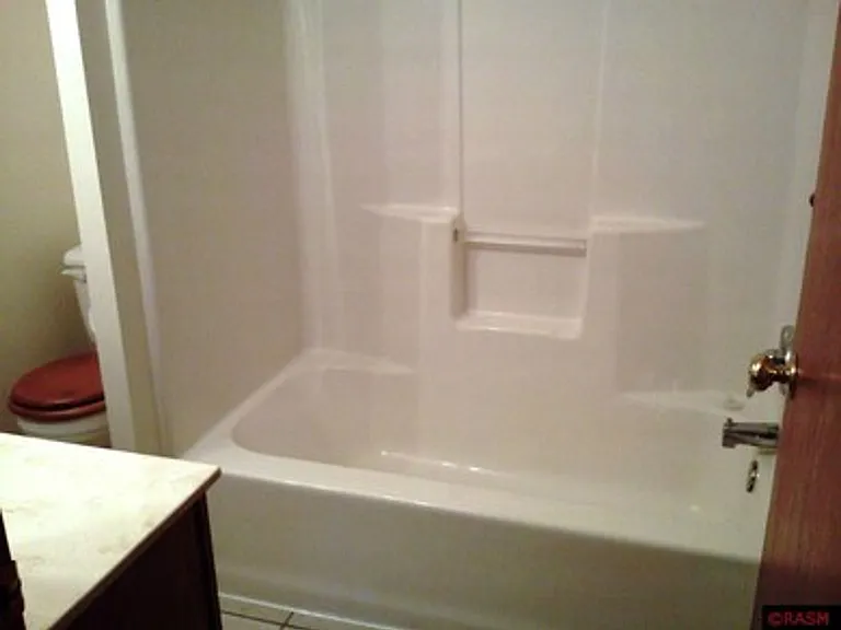 419 Mallory St N #2 — Photo 4