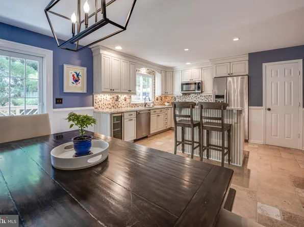 11907 Thurloe Dr, Lutherville Timonium, MD 21093