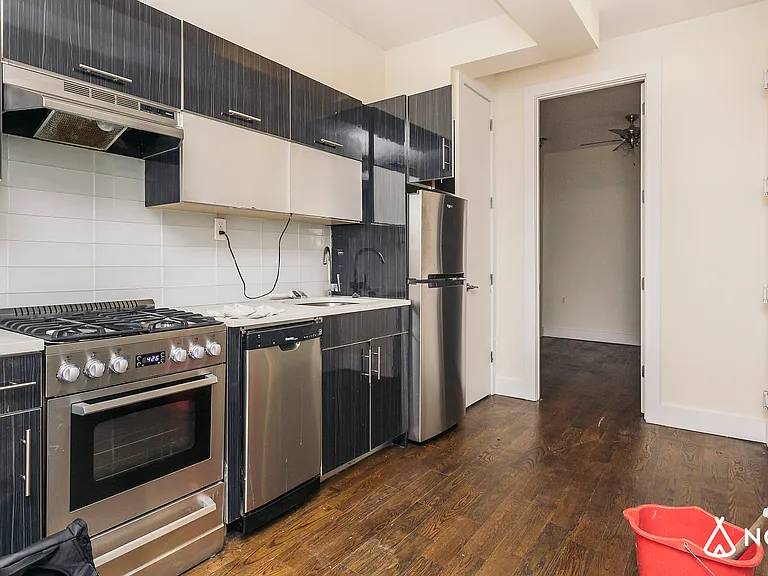 287 Troutman St #3A — Photo 1
