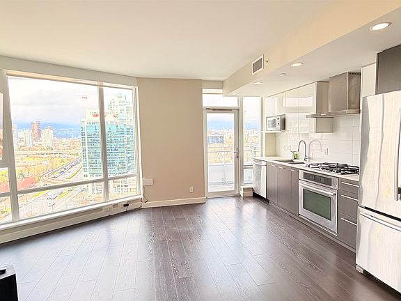 2nd image of 1618 Quebec St #2015