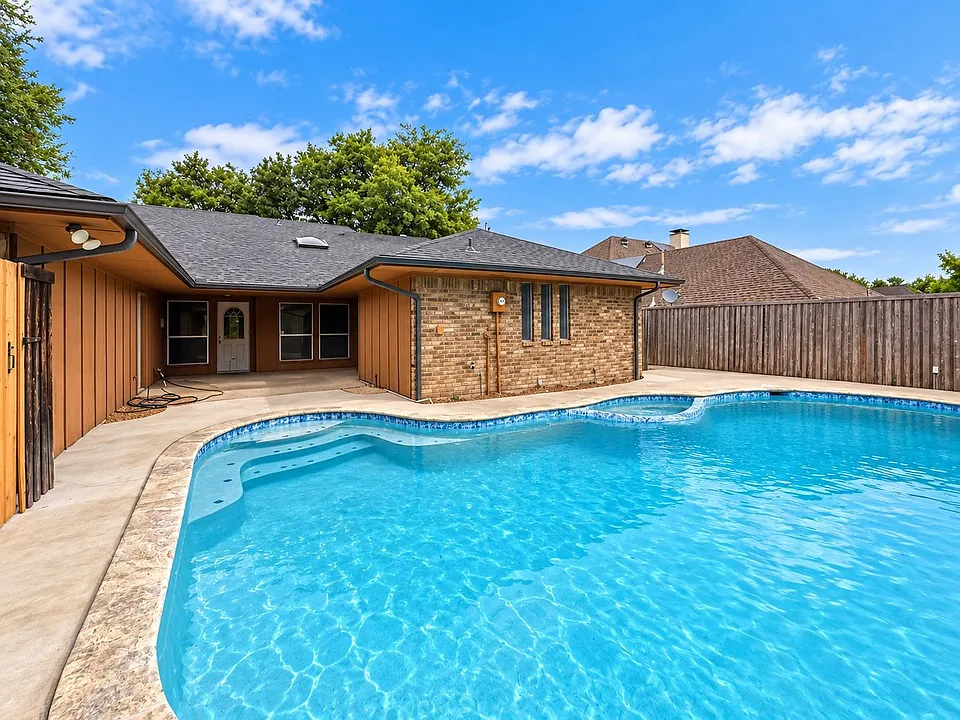 3620 Teakwood Ln