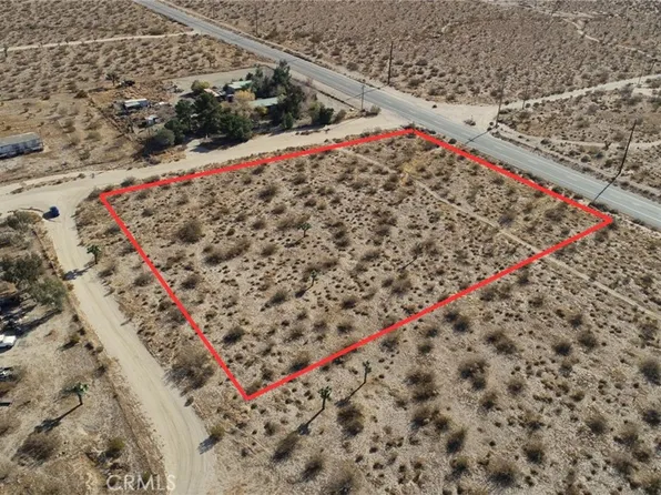 111 Buttonwood St, Phelan, CA 92371