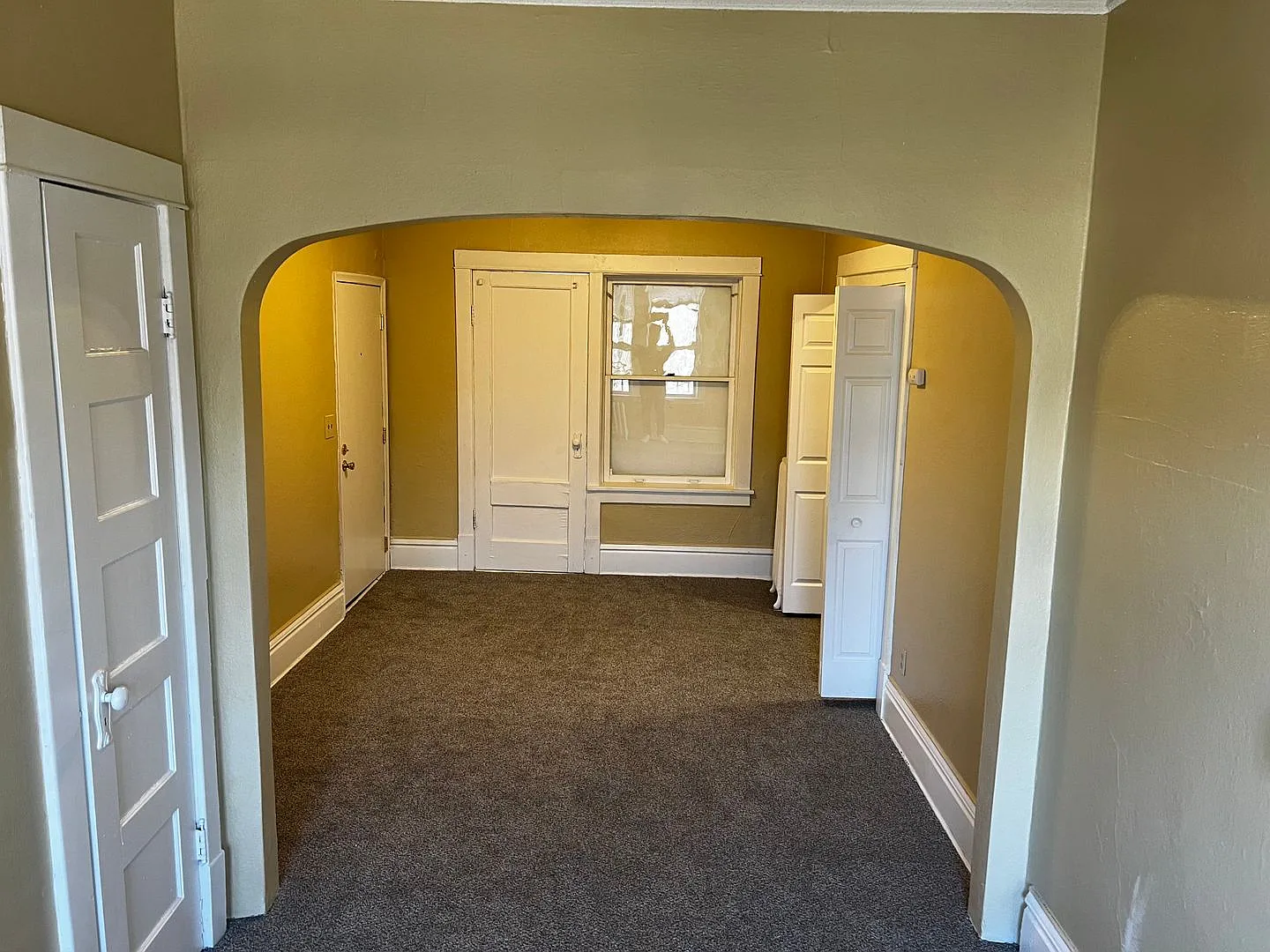 467 Herschel St. — Photo 2