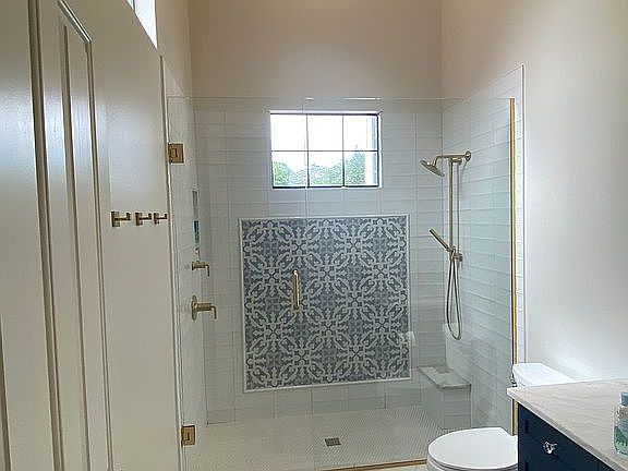 2nd image of 471 Sylvan Dr