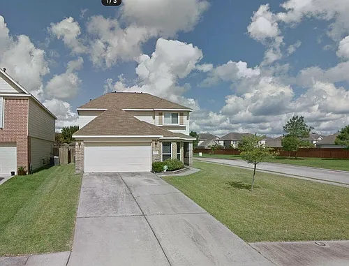 16841 Greenhouse St Photo 1