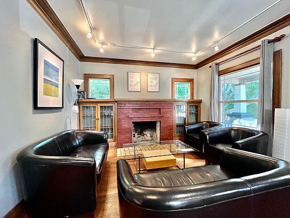 4th image of 5234 Brooklyn Ave NE #A