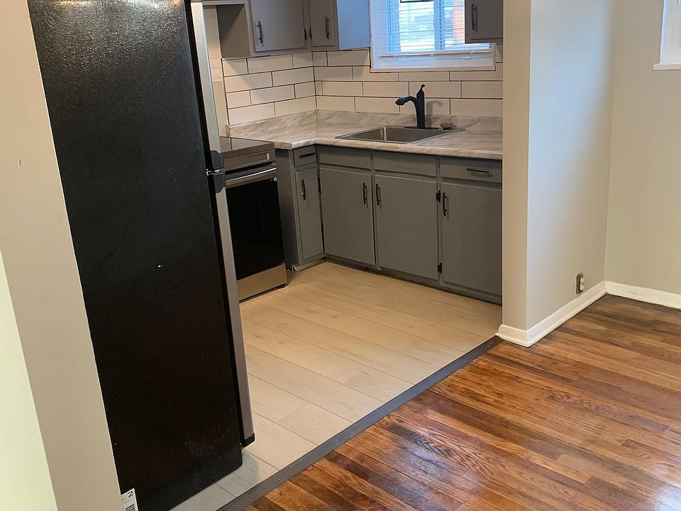 2nd image of 18923 Hilliard Blvd #1