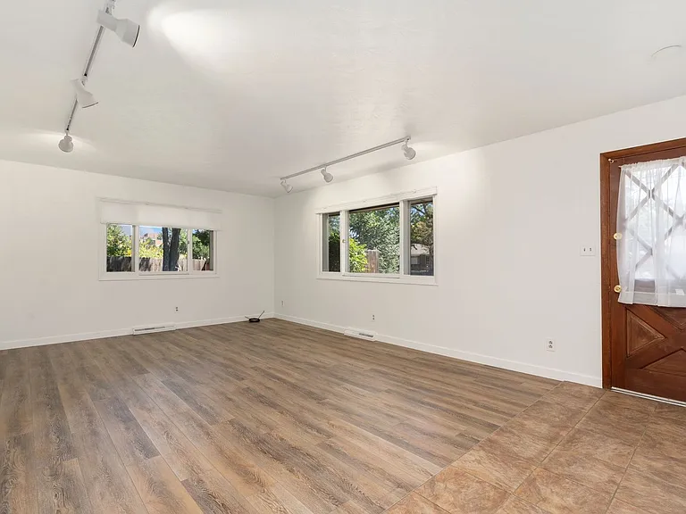 1305 S Lemay Ave — Photo 6