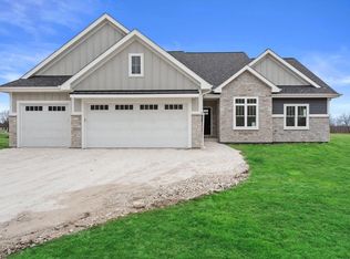 N66W20955 Sweet Clover DRIVE, Menomonee Falls, WI