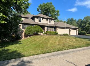 103 Woods Edge Dr, Shiloh, IL 62221