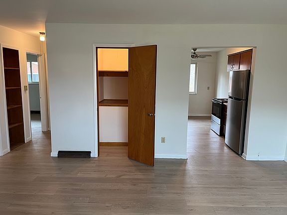 2nd image of 609 Broad St