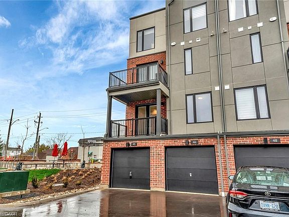 5th image of 99 Roger St #45