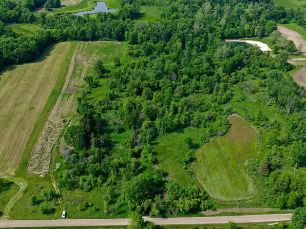Valley Hwy, Vermontville, MI 49096