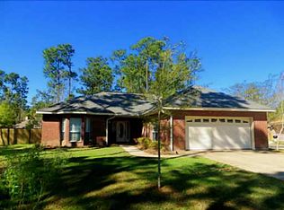8410 Amoka Pl, Diamondhead, MS 39525