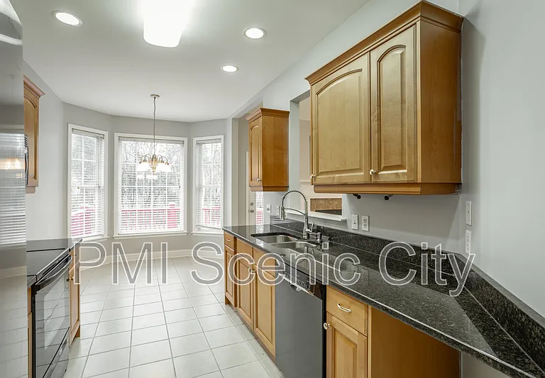 771 Mystic Brook Ct — Photo 36