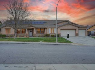 5609 Bienveneda Ter, Palmdale, CA 93551