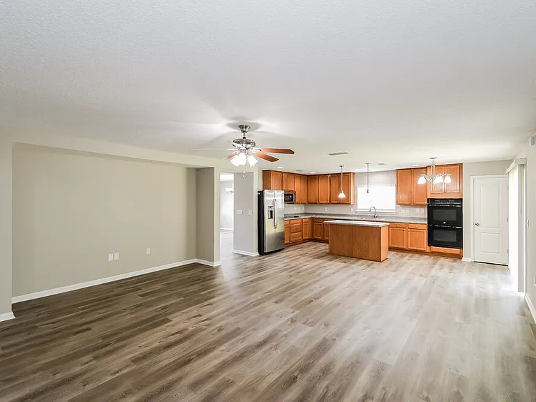 76309 Deerwood Dr — Photo 4