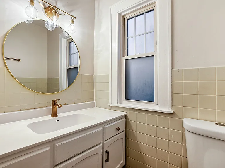 3407 Oliver Ave N — Photo 11