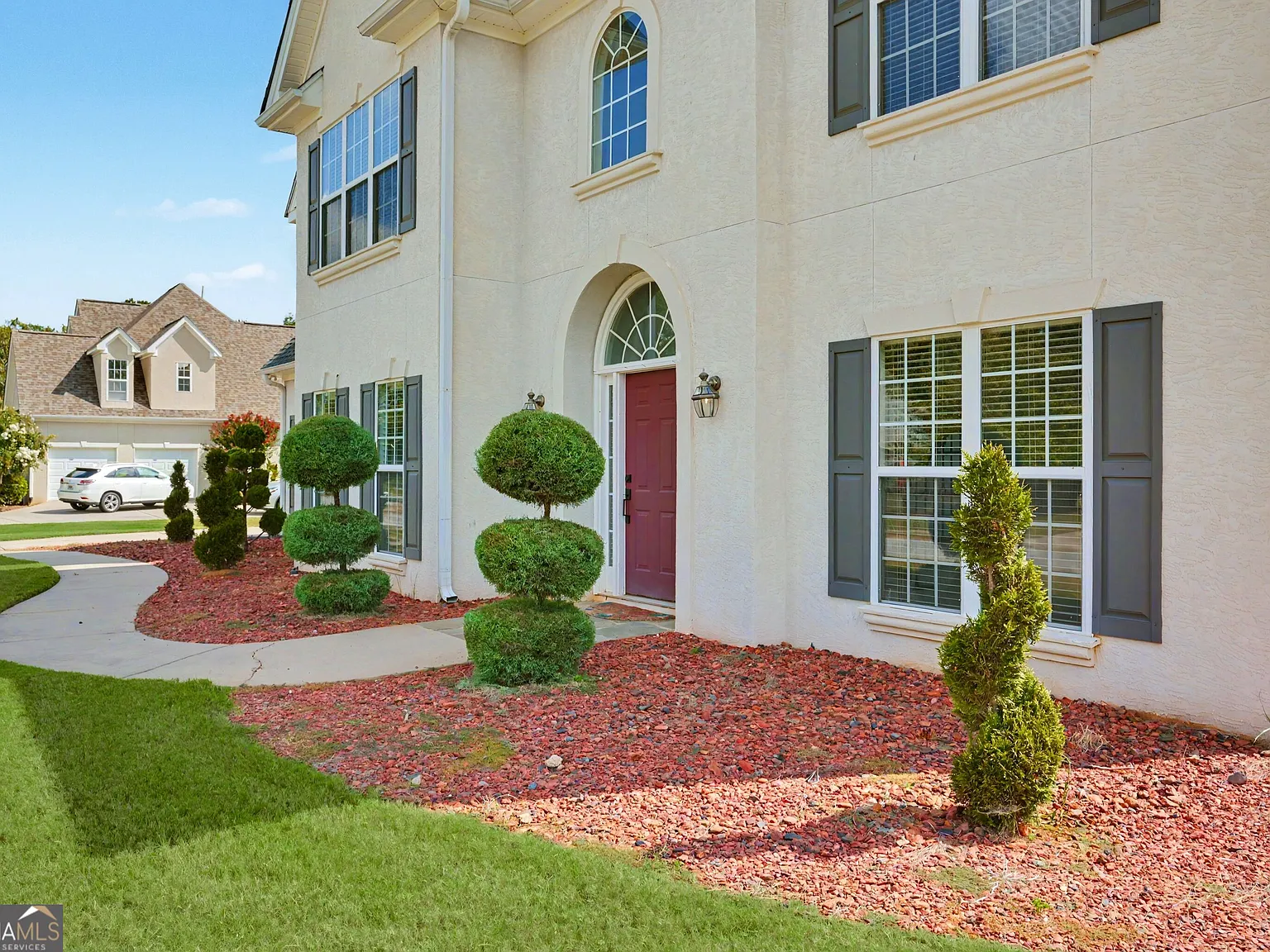 4 bed, 2.5 bath, 2587 sqft, $3,395 — Photo 2