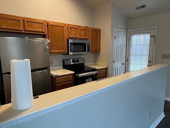 3rd image of 103 Coralbell Ct