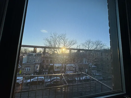 Rented by Gravity Real Estate Advisors | media 16