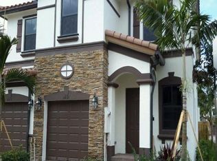 5011 Lily Way, Davie, FL 33314