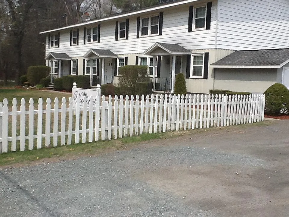 93 Woodin Rd