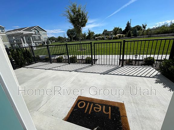 2nd image of 3857 W Gartmore Ln