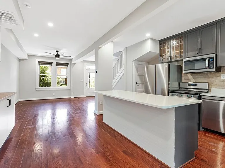413 Buchanan St NW — Photo 11
